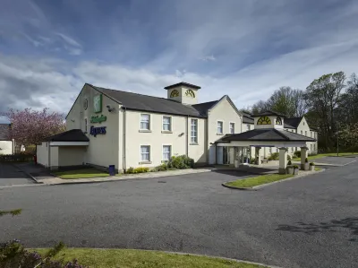Holiday Inn Express GLENROTHES by IHG Hôtels à : 