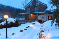 جلاسبرن - إيه هيستوريك هوتل أوف أميريكا Hotels near Old Spokes Car Museum