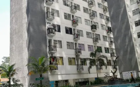 Hala Rooms at Jarrdin Apartment Cihampelas Bandung