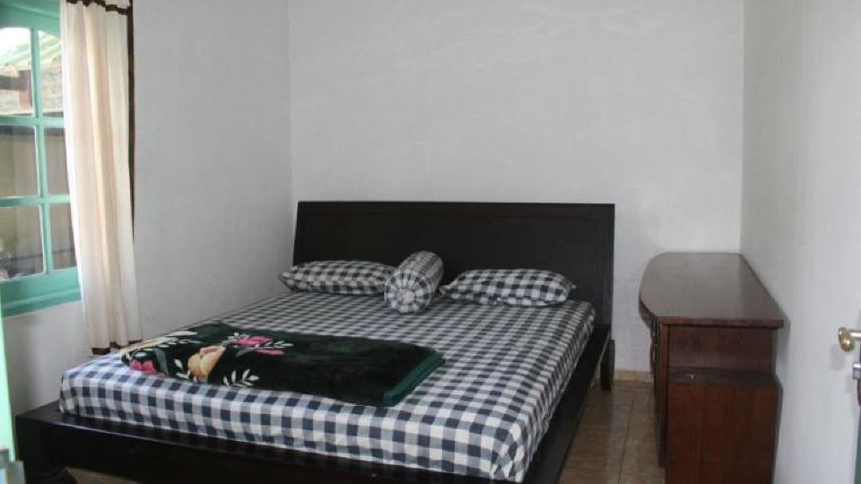 Cozy Villa 3 Bedrooms at Pondok Jempol Tawangmangu