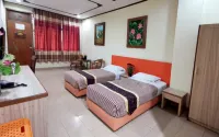 Hotel Taman Teratai Hotel di Leuwimalang