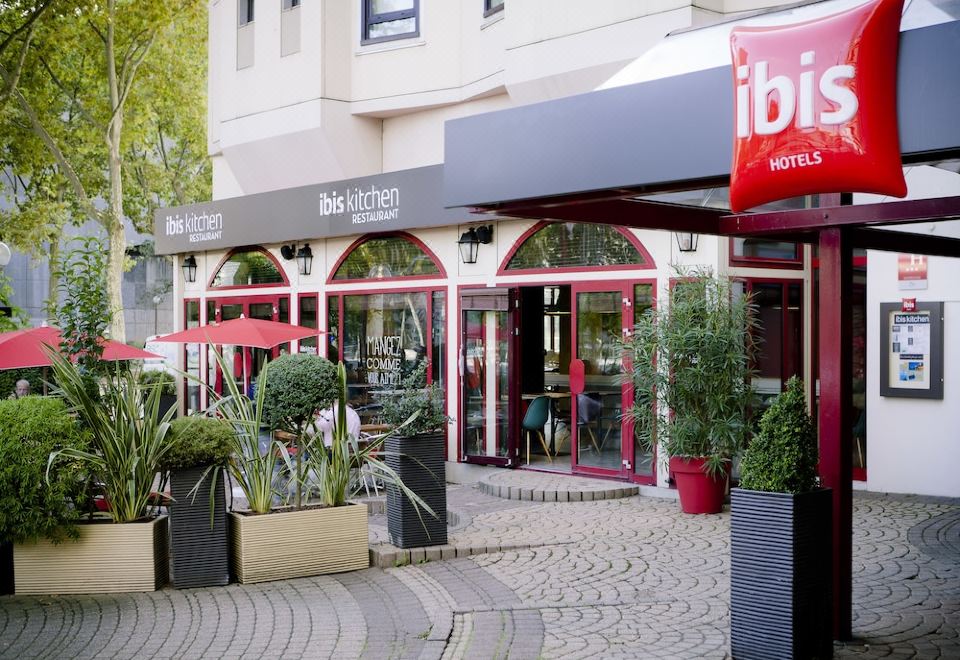 ibis Lyon Part Dieu Les Halles-Lyon Updated 2023 Room Price-Reviews & Deals  | Trip.com