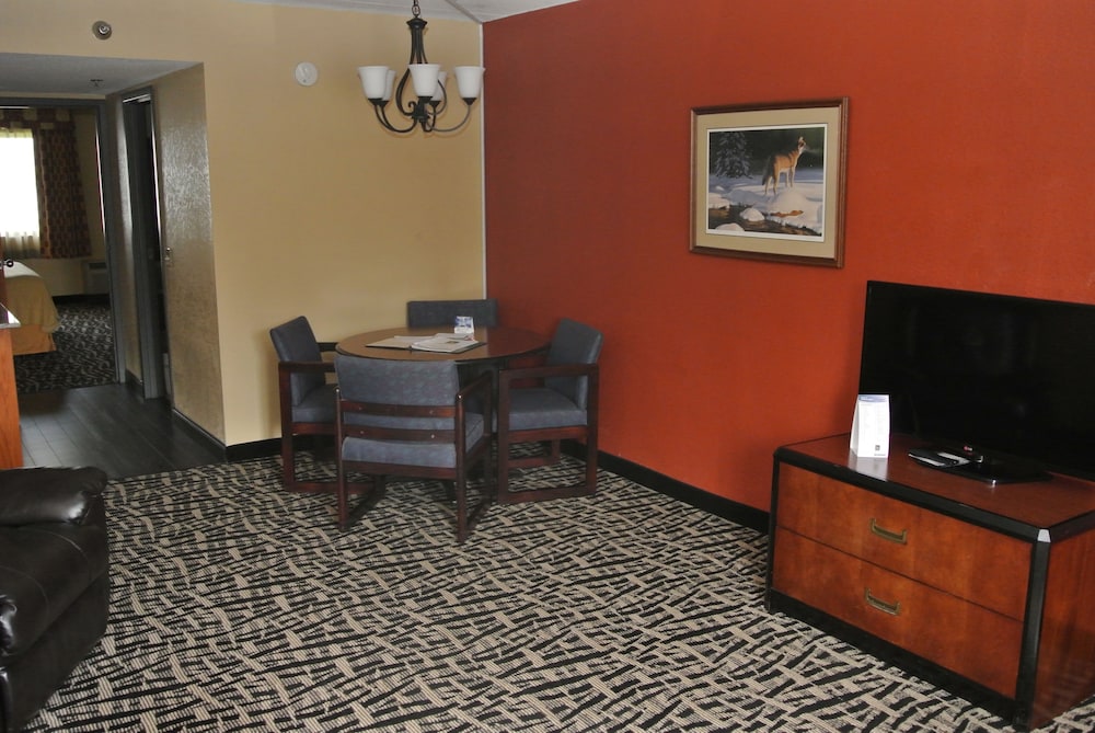 Quality Inn & Suites Mayo Clinic Area