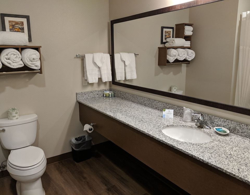 grandstay hotel & suites sisters