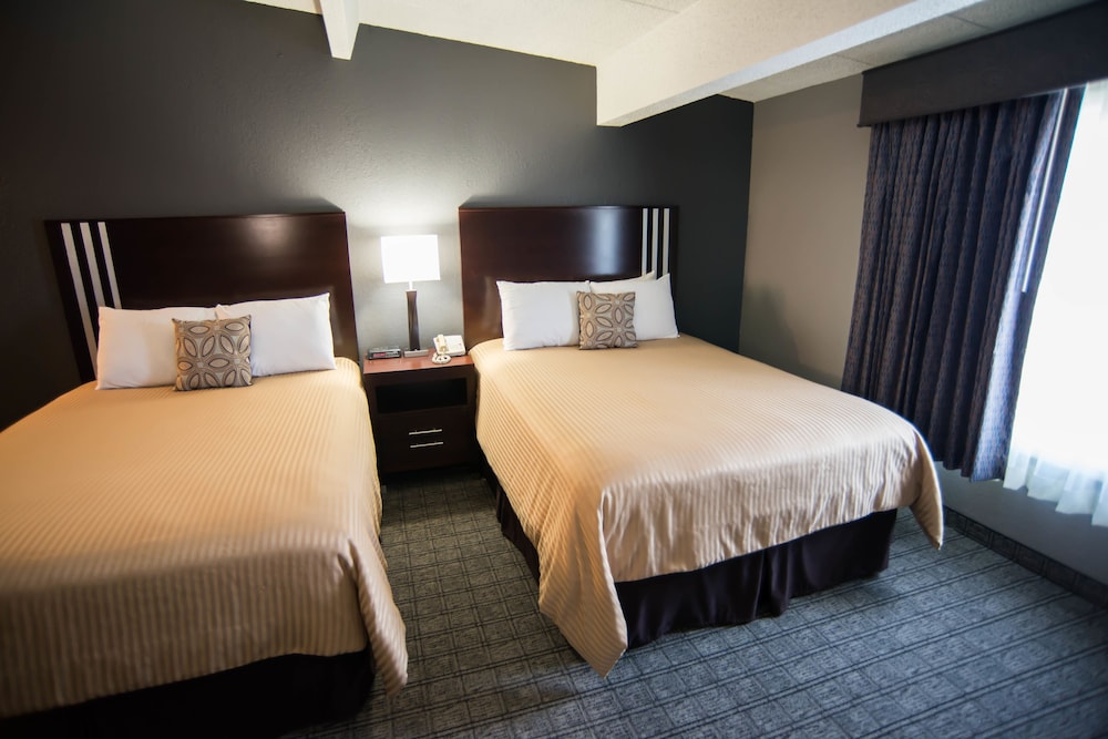 Eastland Suites Extended Stay Hotel & Conference Center Urbana