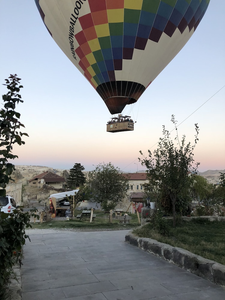 Miracle Cave Hotel