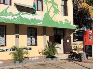 穆龍達瓦椰子樹餐廳飯店