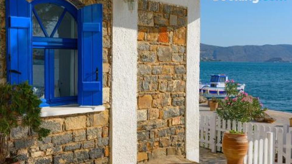 Eleftheria Sea Side Traditional House
