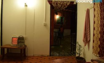 Nagarkot Trekkers Inn - Housity