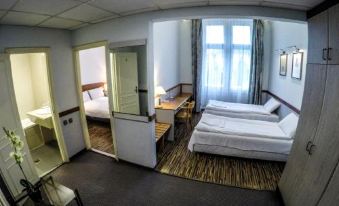 Korona Hotel