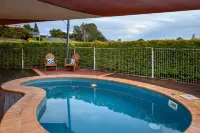 Raintree Motel Biloela Hotels in Biloela