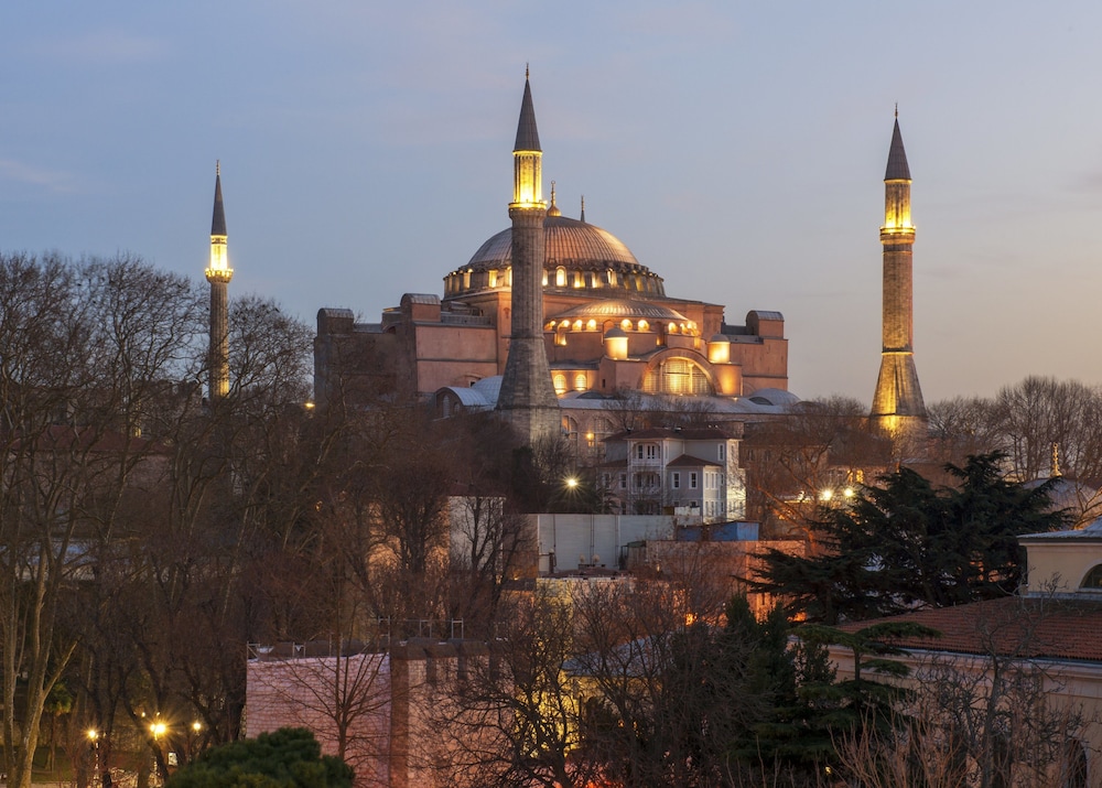 Romance Istanbul Hotel