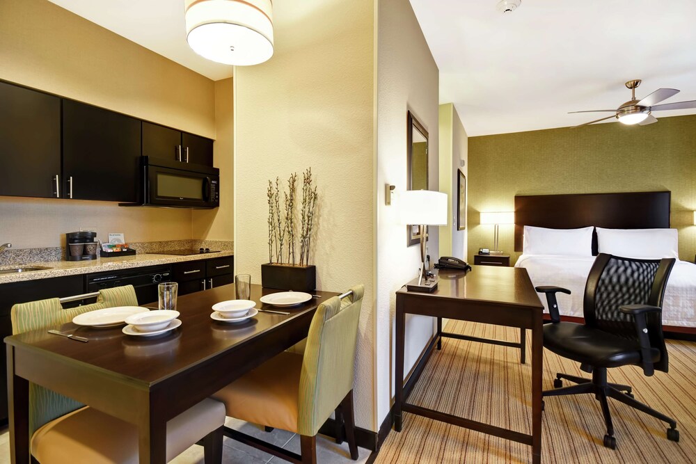 Homewood Suites by Hilton Fort Worth West at Cityview