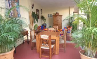 Hotel El Sombrero Suites