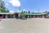 Cascade Lake Inn Hotels in Cascade