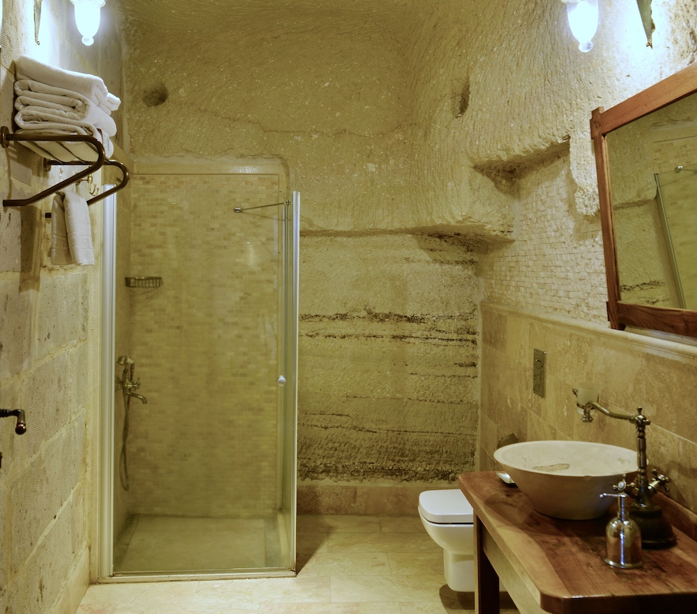 Sultan Cave Suites