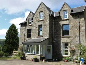 Suie Hunting Lodge