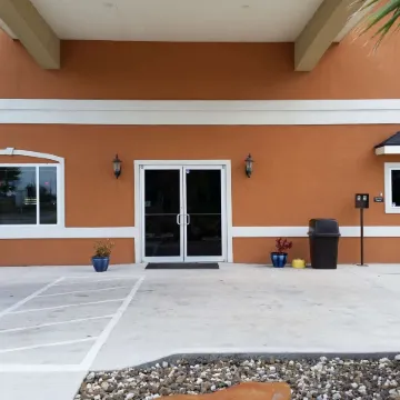 Studio 6 Beeville, TX