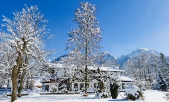 Stoll's Hotel Alpina