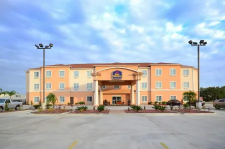 Best Western Abbeville Inn  Suites Отели в г. Вермилен Пэриш