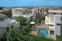 E-Hotel Larnaca Resort & Spa