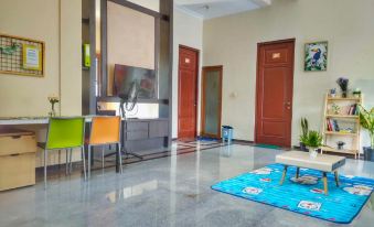 Green Surabaya Homey