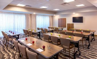 Staybridge Suites Charlottesville Airport