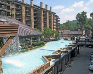 Gatlinburg Town Square - Resorts