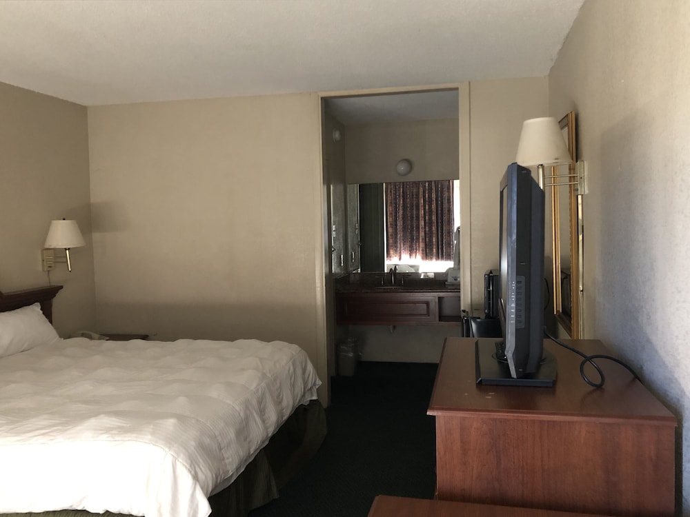 Americas Best Value Inn - Wilson