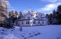Pine Trees Hotel Pitlochry Hôtels à proximité de : Fonab Graveyard