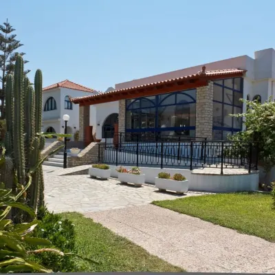 Saint Nicholas Hotel Samos โรงแรมใกล้เกาะซาโมส