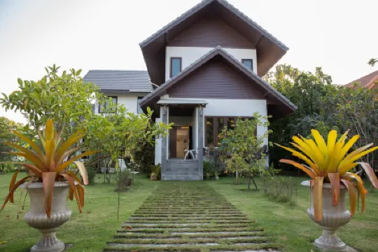 Modern Thai Home Отели рядом с достопримечательностью «Huay Tung Tao Lake»