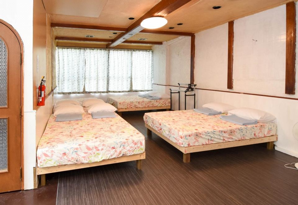 1. Kokusai ..