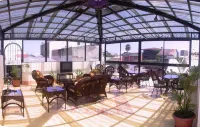 Hotel Santo Tomas / Historical Property Hotels in San Jose