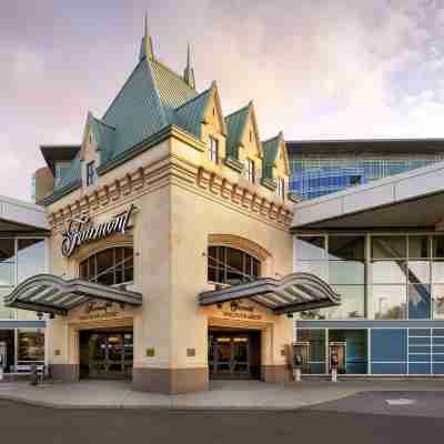 Fairmont Vancouver Airport Hotel Exterior