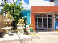 Vipat Bungkan Hotel Hotel dekat Wat PA Sisi Manotham