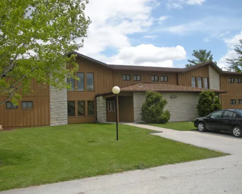 PAR 5 Resort Hotels in Manitowoc