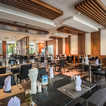 Fishermens Harbour Urban Resort