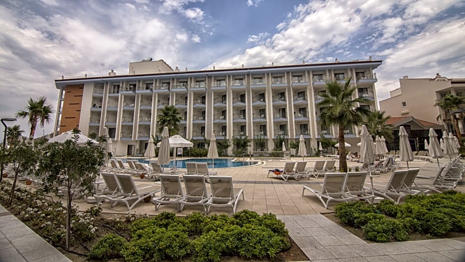 Ramada Hotel & Suites Kusadasi