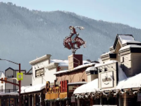 Cache House Hotels in Jackson