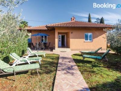 Holiday Home Tina by Rent Istria