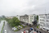 56 Hotel - Indah