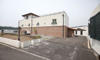 Jincheon Sun & Moon Motel