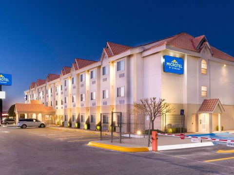 Microtel Inn & Suites by Wyndham Chihuahua