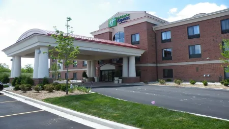 Holiday Inn Express & Suites Lansing-Dimondale