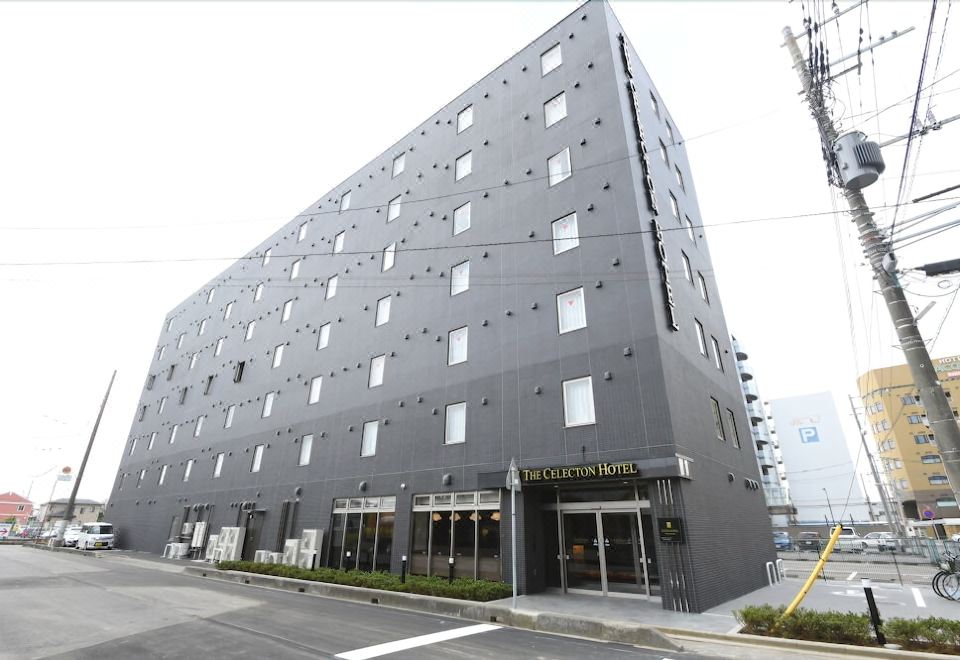 The Celecton Tsuchiura Ekimae - Housity