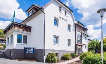 Reinhardshausle Pension & Wellness - Housity