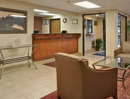 Super 8 by Wyndham Stamford/New York City Area