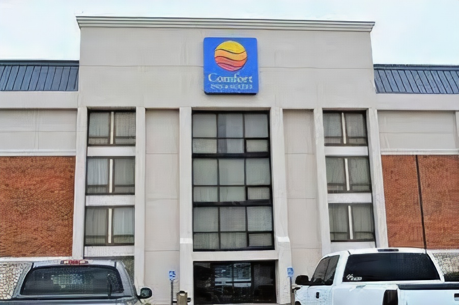 Comfort Inn & Suites Evansville Airport