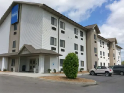 Travelodge by Wyndham Livonia Hotels in Pointe Coupee Parish